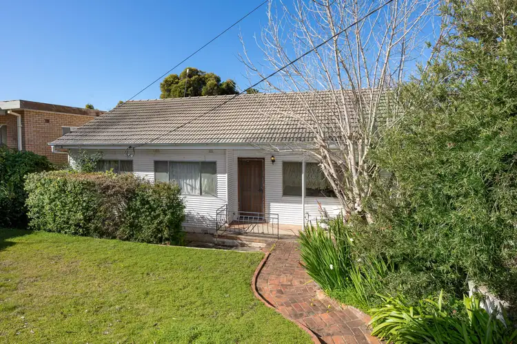 59 Warrawong Street, Kooringal NSW 2650