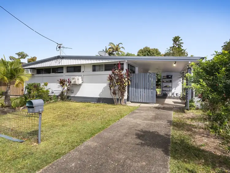 2/2 Compass Close, Edge Hill QLD 4870