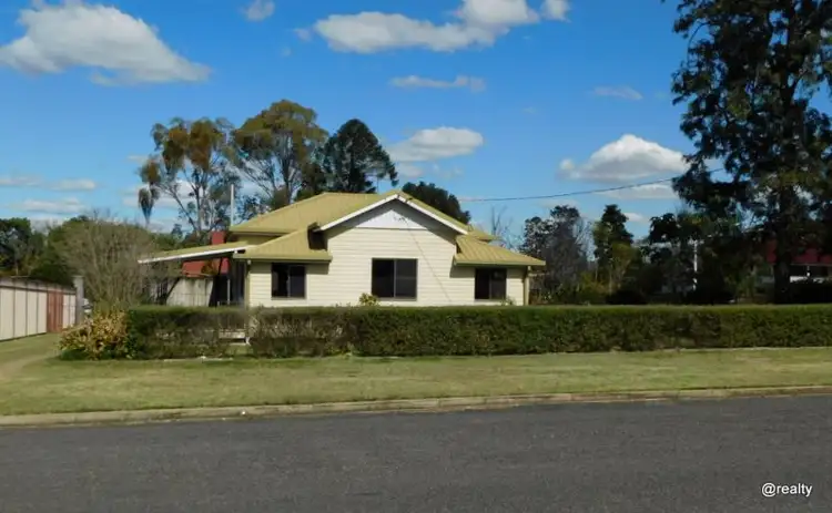 39 Alfred Street, Nanango QLD 4615