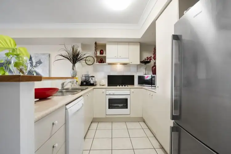 Fifth view of Homely townhouse listing, 301/2 Gentian Drive, Arundel QLD 4214