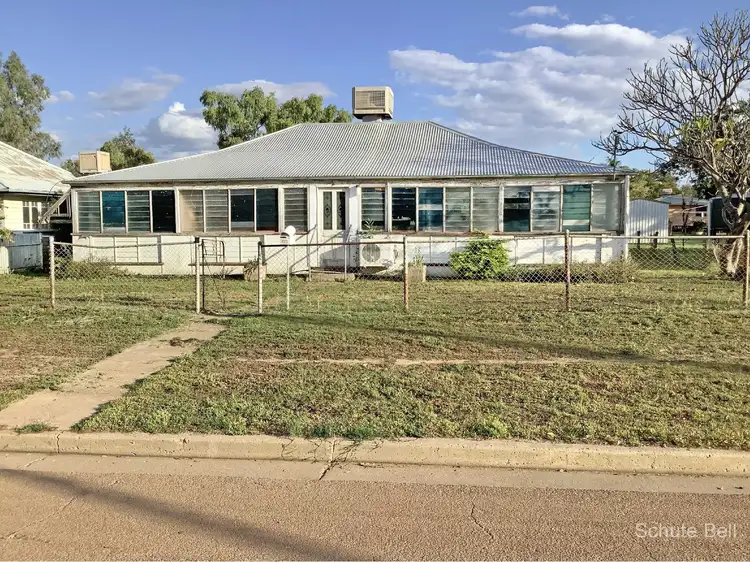 85 Crane St, Longreach QLD 4730