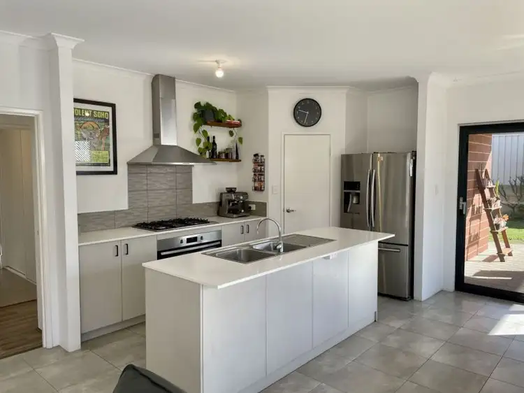 Fifth view of Homely house listing, 7 Warsaw Wy, Hocking WA 6065