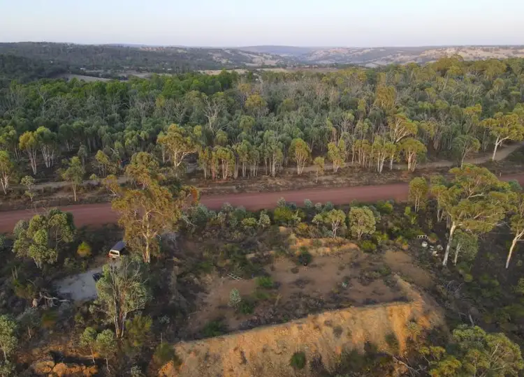 60 Sesselis Rd, Toodyay WA 6566