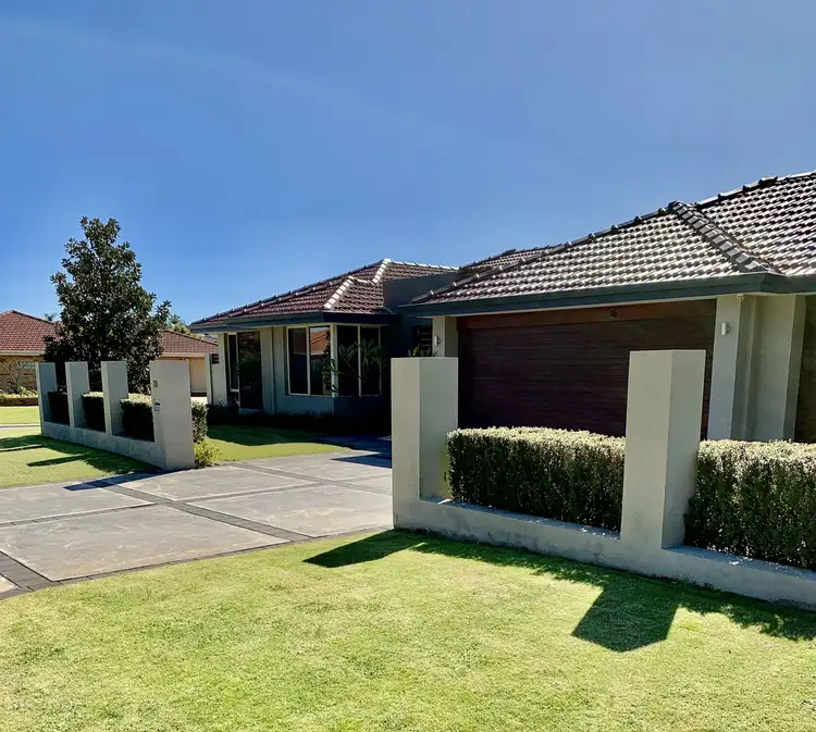 38 Heatherlea Parkway, Leeming WA 6149