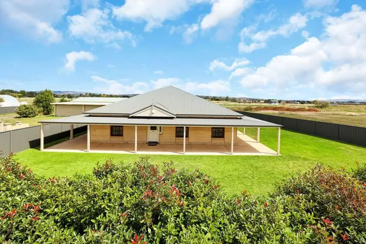 150 Gilmour Street, Kelso NSW 2795