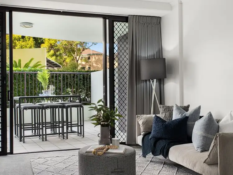105/8 Land Street, Toowong QLD 4066
