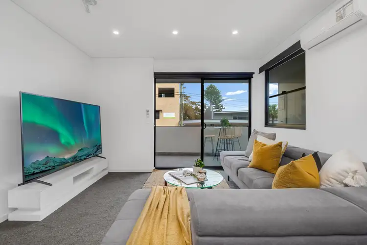 Fourth view of Homely apartment listing, 102/211-213 West Street, Umina Beach NSW 2257