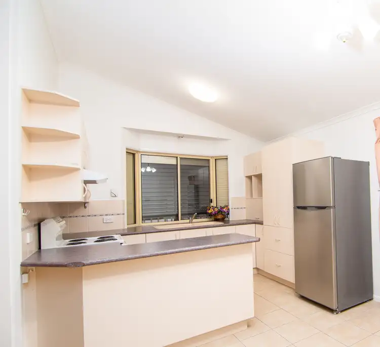 98 Bruce Highway Eastern Service Road