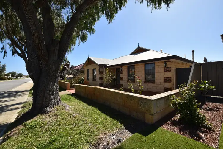 106 Fisher Street, Rockingham WA 6168
