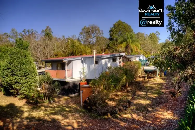 161 River Road, Millstream QLD 4888