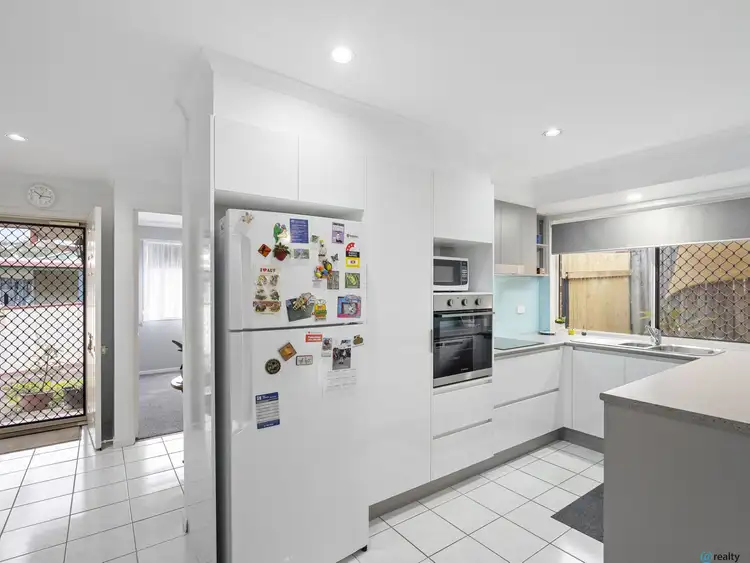 Fourth view of Homely villa listing, 2/36 Chermside Street, Wellington Point QLD 4160
