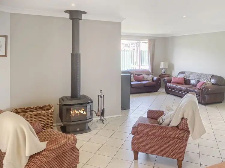 Second view of Homely house listing, 8 Hoffman Place, Oakhurst NSW 2761