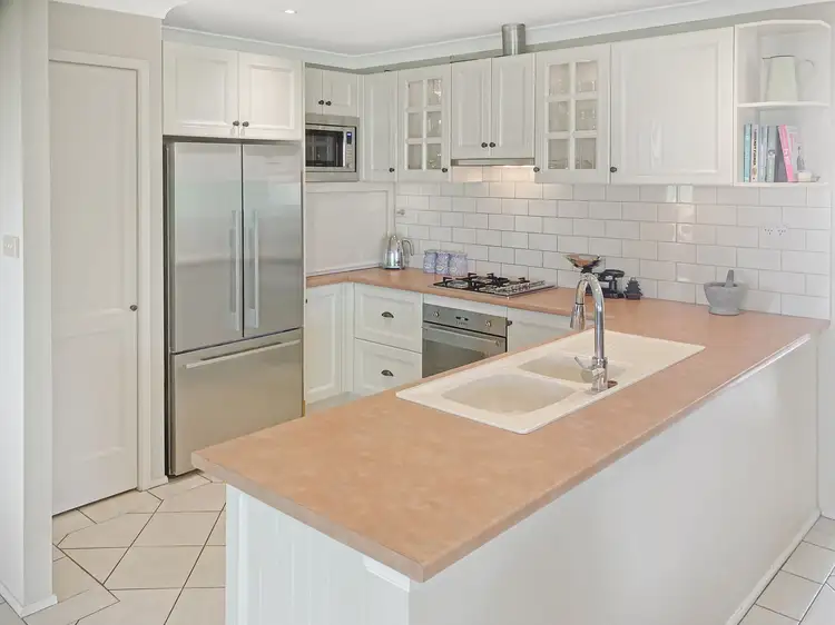 Third view of Homely house listing, 8 Hoffman Place, Oakhurst NSW 2761