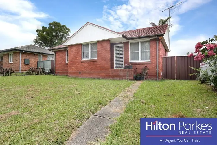 32 Mindanao Avenue, Lethbridge Park NSW 2770