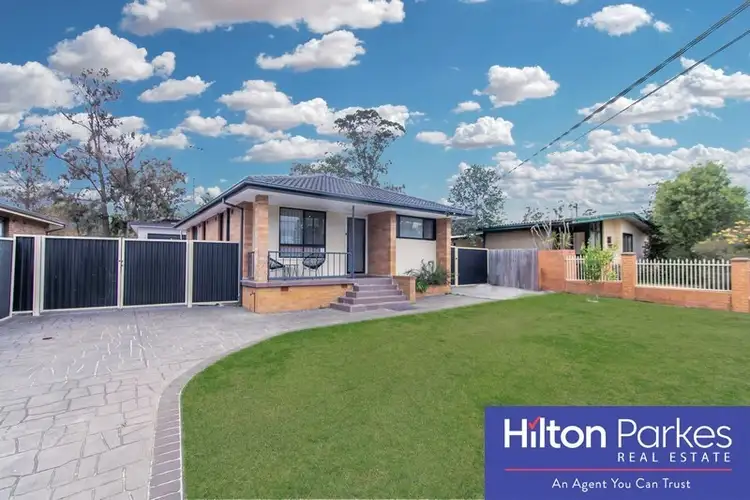 8 Bulolo Drive, Whalan NSW 2770