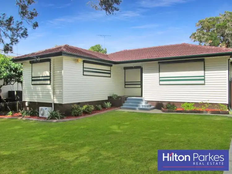 16 Luzon Ave, Lethbridge Park NSW 2770