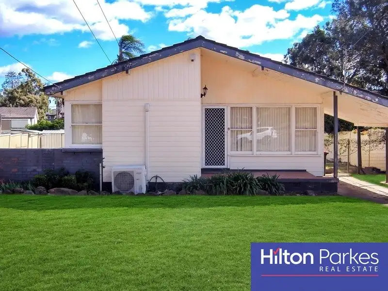 Main view of Homely house listing, 10 Marquesa Crescent, Lethbridge Park NSW 2770