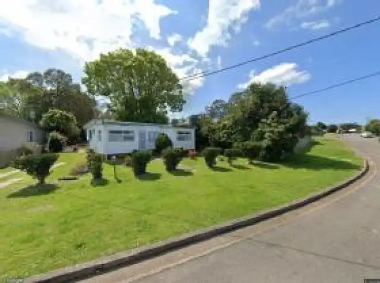 19 Edward Street, Fennell Bay NSW 2283