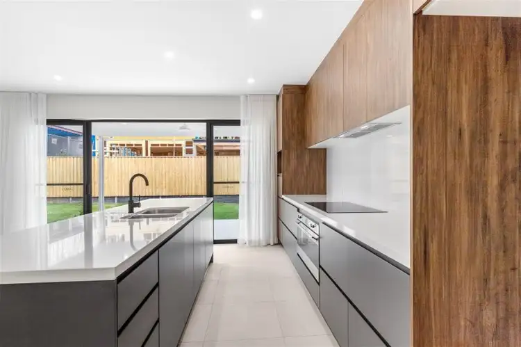 Fourth view of Homely house listing, 2 Lakeshore Crescent, Willawong QLD 4110