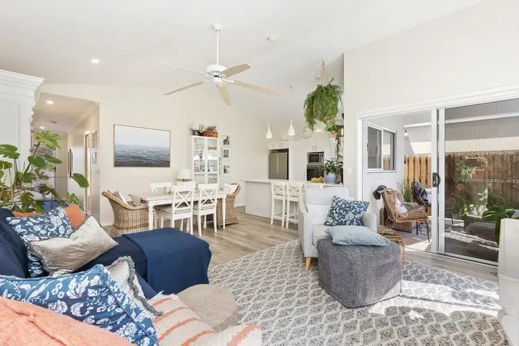 2-20 Island View Drive