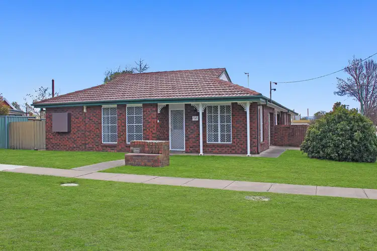 Main view of Homely house listing, 1/51 Lambert Street, Bathurst NSW 2795