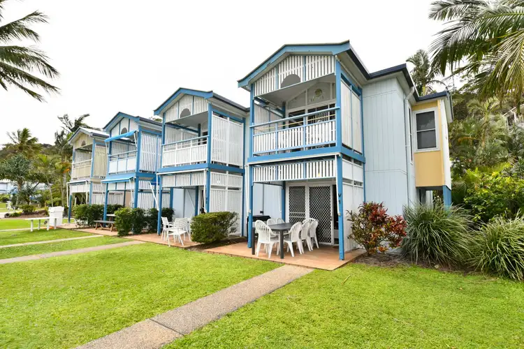 1/12 North Pass, Tangalooma QLD 4025