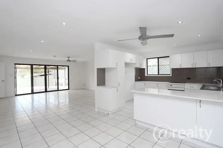 Fifth view of Homely house listing, 31 Meadow Brook Cres, Merrimac QLD 4226