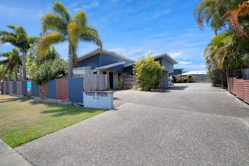 Main view of Homely unit listing, 2/36-38 Slater Avenue, Blacks Beach QLD 4740