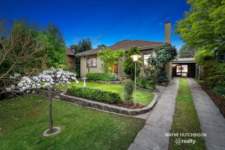 4 Willowbank Grove, Ivanhoe VIC 3079