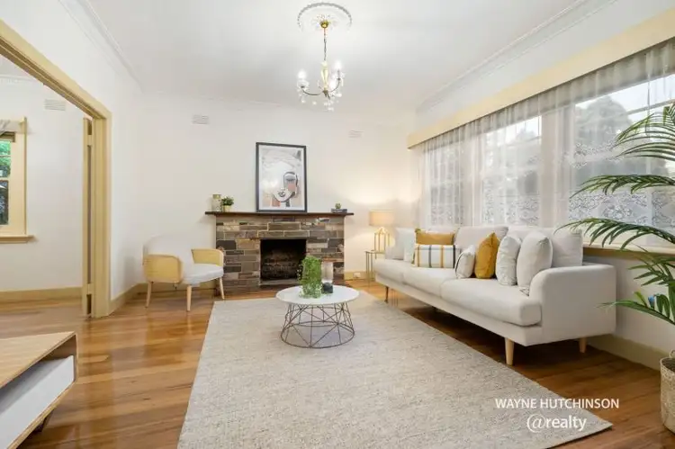 Second view of Homely house listing, 4 Willowbank Grove, Ivanhoe VIC 3079