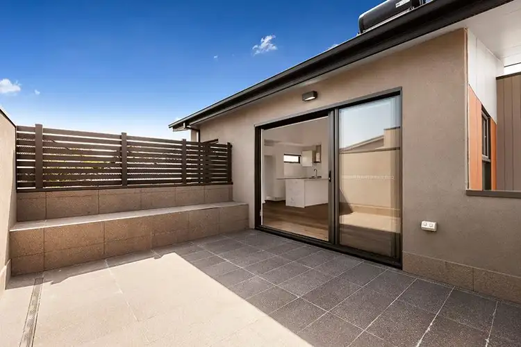Fourth view of Homely townhouse listing, 2/128 Dundas Street, Thornbury VIC 3071