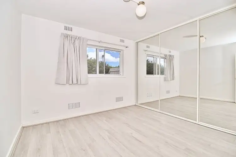 Sixth view of Homely unit listing, 3/16 Jecks Place, Orelia WA 6167