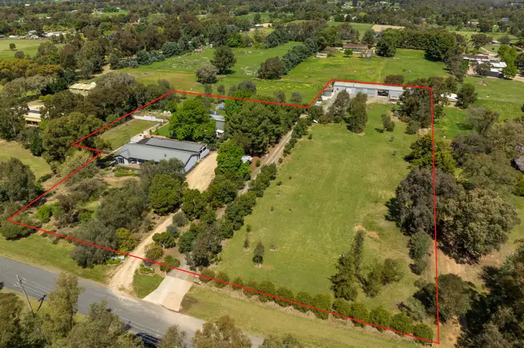6 Laurel Road, Lake Albert NSW 2650