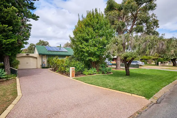 16 Saggers Crescent, Beckenham WA 6107
