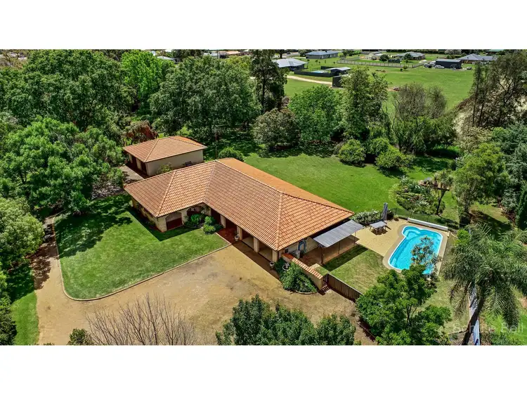 8 Davis Drive, Narromine NSW 2821