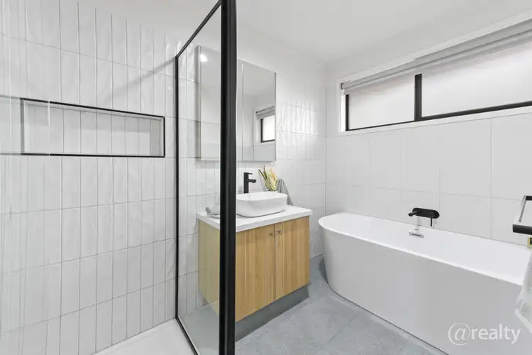 Seventh view of Homely house listing, 5 Tench Rise, Endeavour Hills VIC 3802