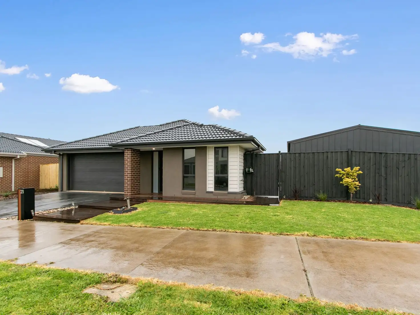 Main view of Homely house listing, 21 Paramount Drive, Warragul VIC 3820