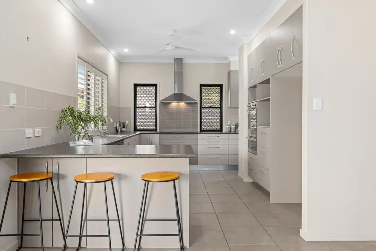 15 Darlington Close, Carseldine QLD 4034