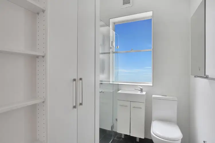 Third view of Homely apartment listing, 19/10c Challis Avenue, Potts Point NSW 2011