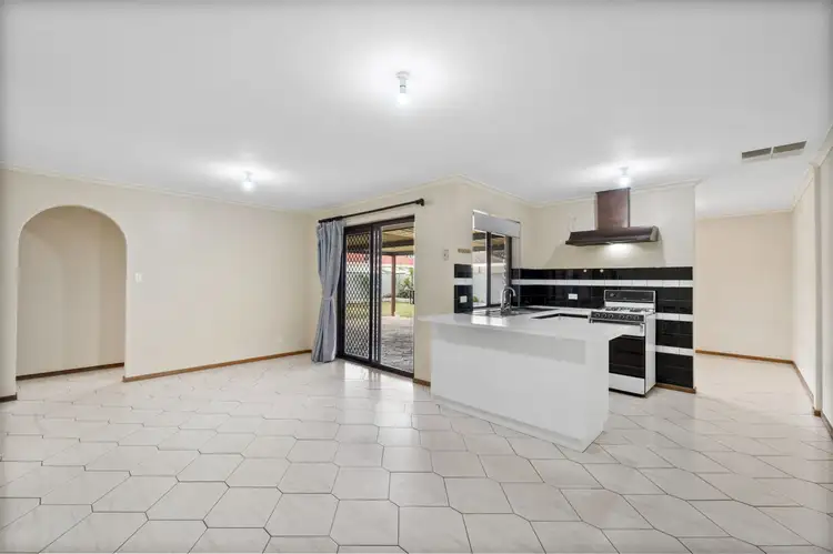 Fourth view of Homely house listing, 2 Nicholls Crescent, Burton SA 5110