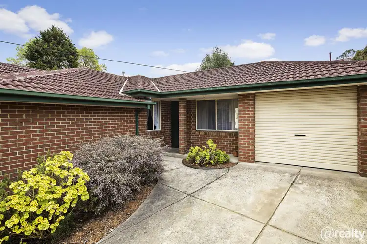 2/16 Rosedale Crescent, Ringwood East VIC 3135