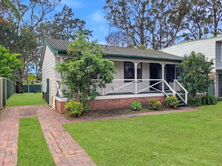 5 Penguin Road, Blue Haven NSW 2262