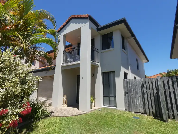 19 Harrow Place