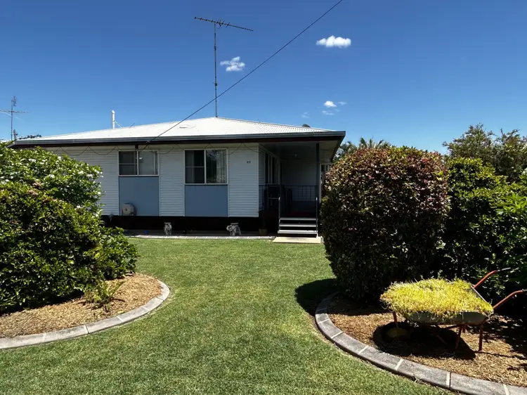 20 Chilton Street, Moura QLD 4718