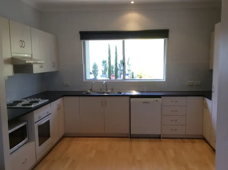 2/17 Garden Terrace, Mawson Lakes SA 5095