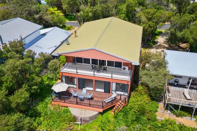 31 Pelican Street, Loch Sport VIC 3851
