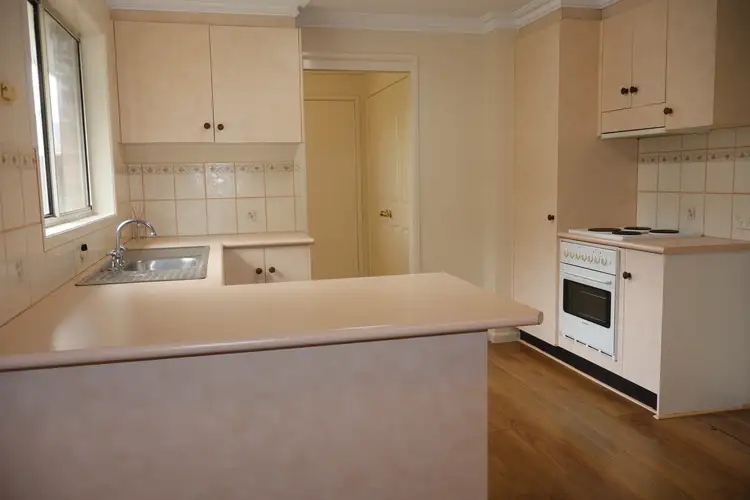 Fifth view of Homely unit listing, 1/8 Bentley Place, Wagga Wagga NSW 2650