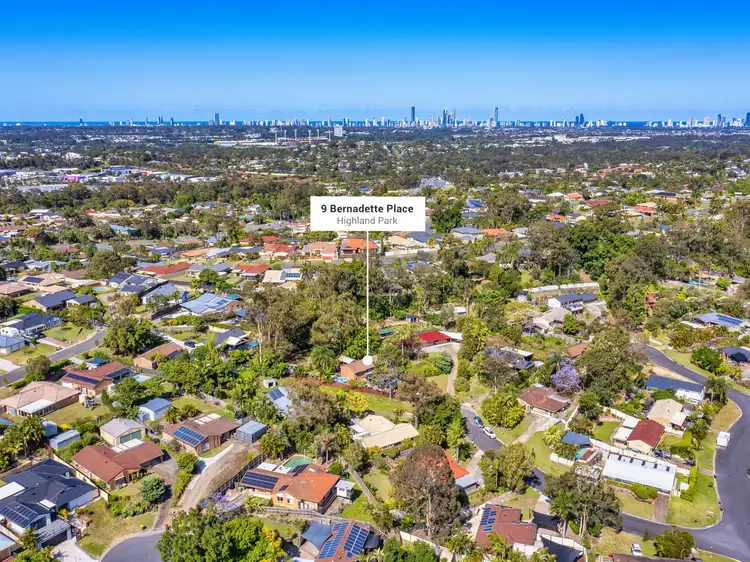 Second view of Homely house listing, 9 Bernadette Place, Highland Park QLD 4211