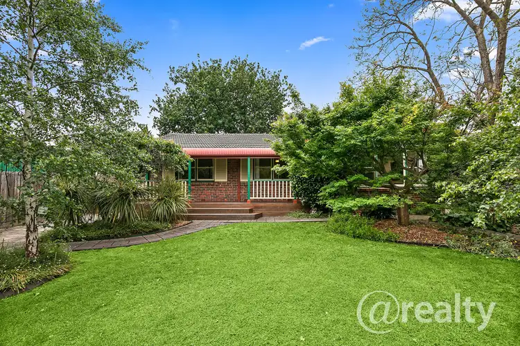 19 McComb Crescent, Bayswater VIC 3153