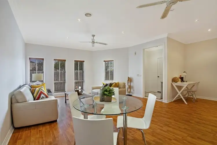 8 Nicholson Lane, Chelsea VIC 3196